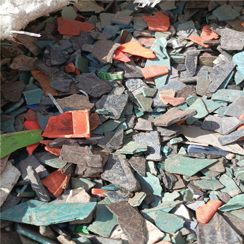 Offering 150 Tons of Crushed ABS Scrap from Battery Cases Shipping Globally